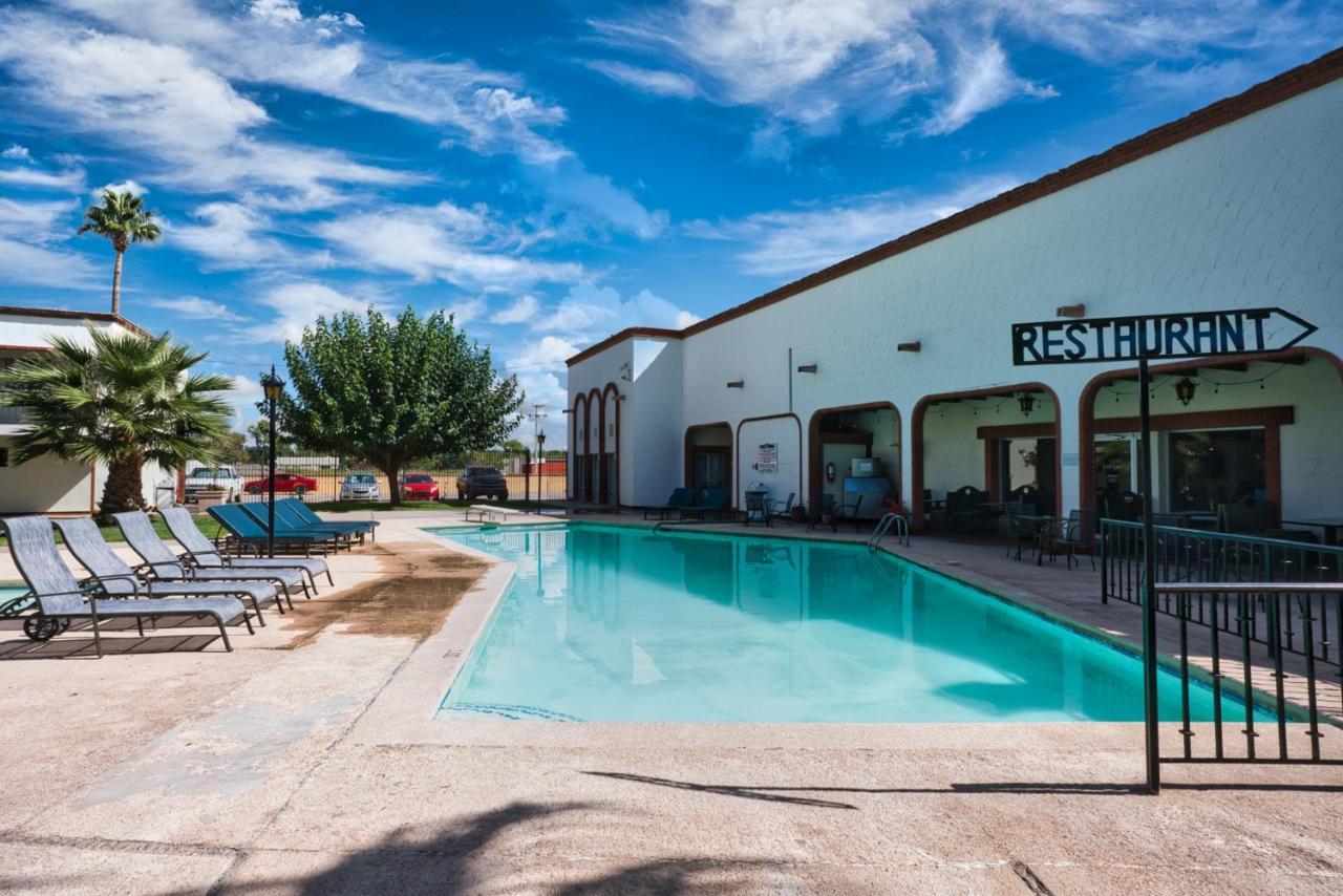 Hotel Hacienda Nuevo Casas Grandes Zewnętrze zdjęcie