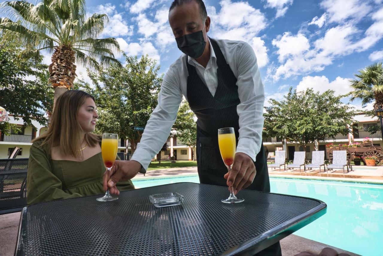 Hotel Hacienda Nuevo Casas Grandes Zewnętrze zdjęcie