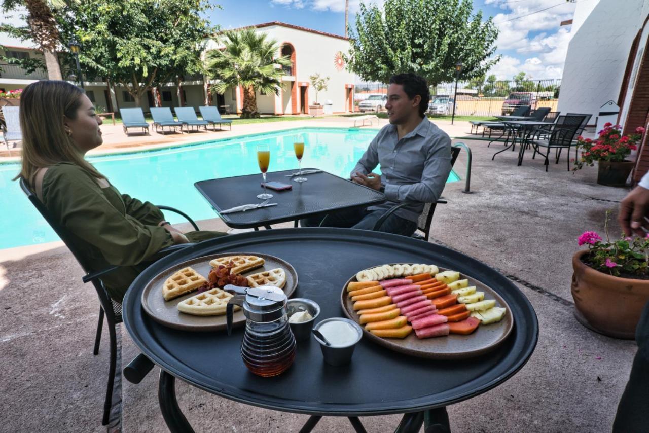 Hotel Hacienda Nuevo Casas Grandes Zewnętrze zdjęcie